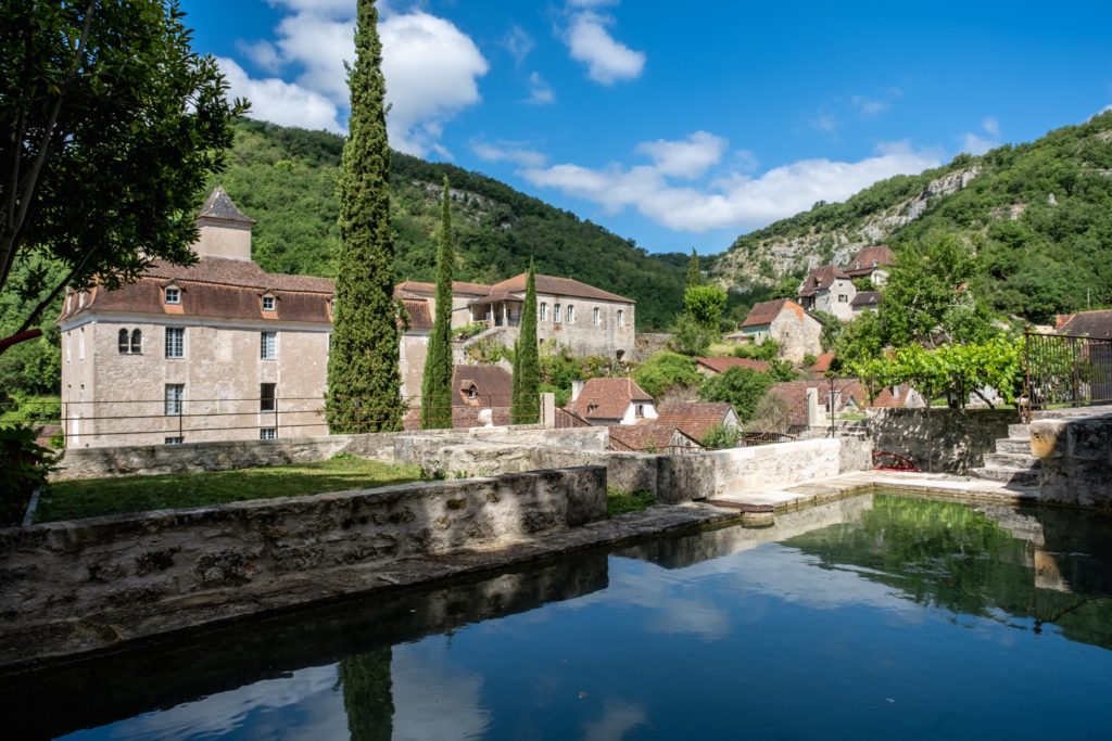 chateau-de-larnagol-4.-bassin-et-chateau-otgf-l.berton