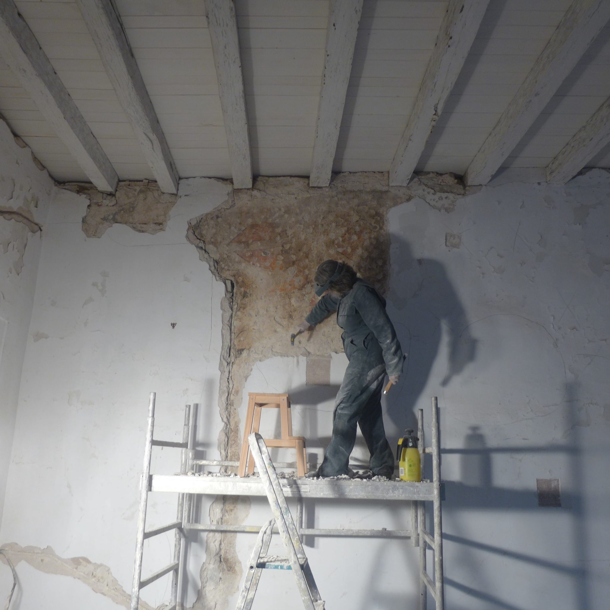 discover-frescoes-garden-before-independent-works-