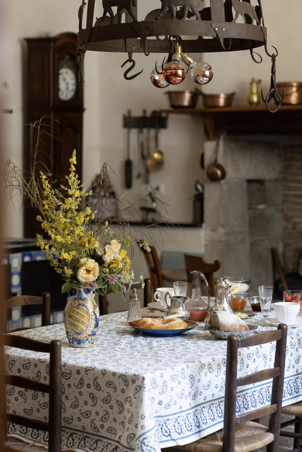 your holiday photo-2-chateau-de-larnagol-malikaturin-0211-web